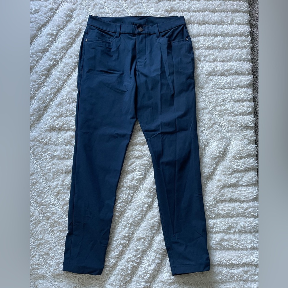 Lululemon slim fit trouser 32l